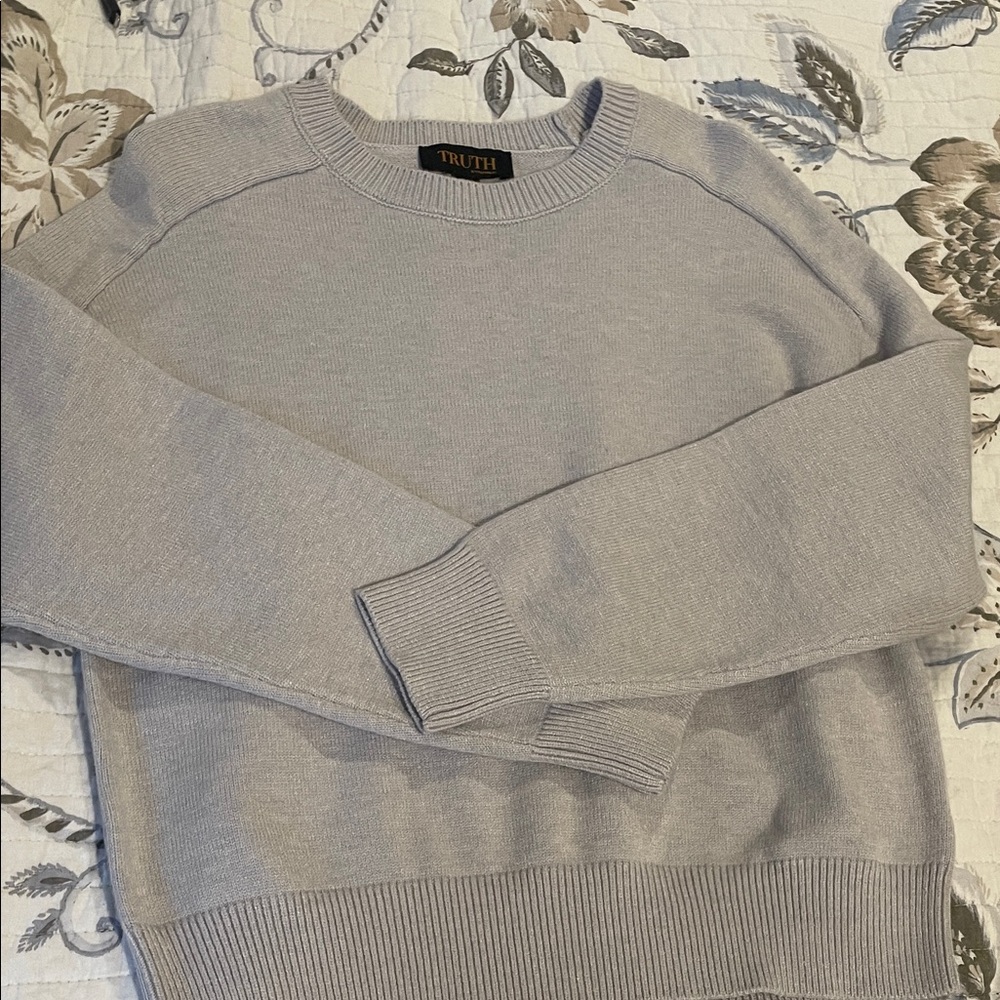 EUC Truth Gray Sweater Size Medium